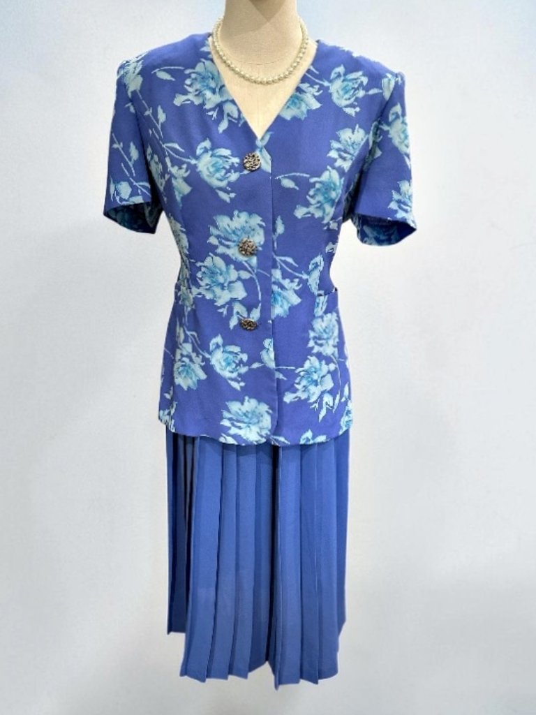 Vintage Leslie Fay 2 Pc Pleated Midi Skirt Set 12 Periwinkle Blue Floral Jacket